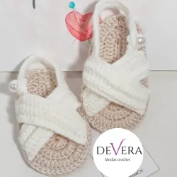 Sandalias cruzadas