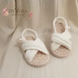 Sandalias cruzadas