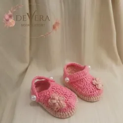 Sandalias estilo crocs 
