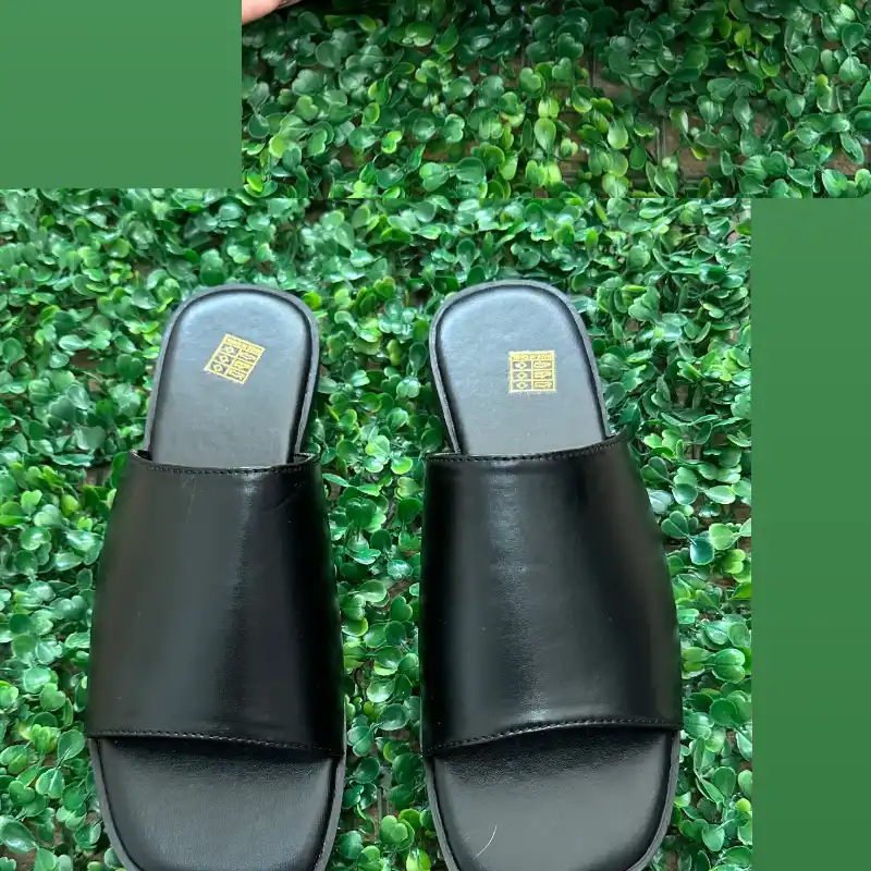 Sandalias básicas negras 