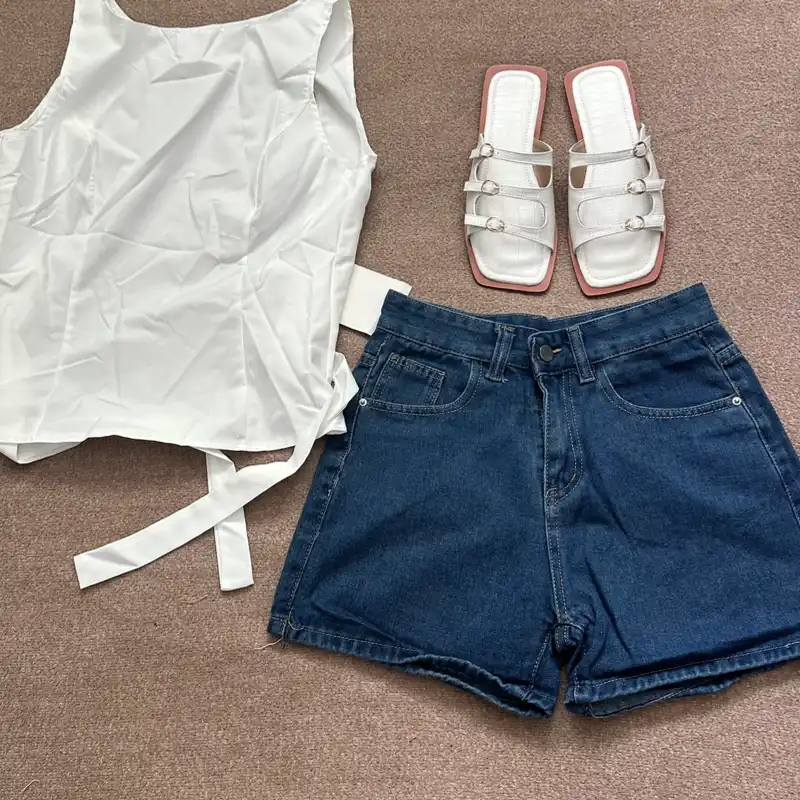 Short Denim Oscuro
