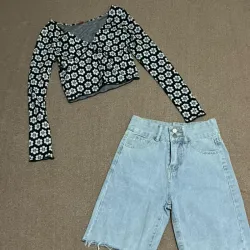 Top con estampado floral 