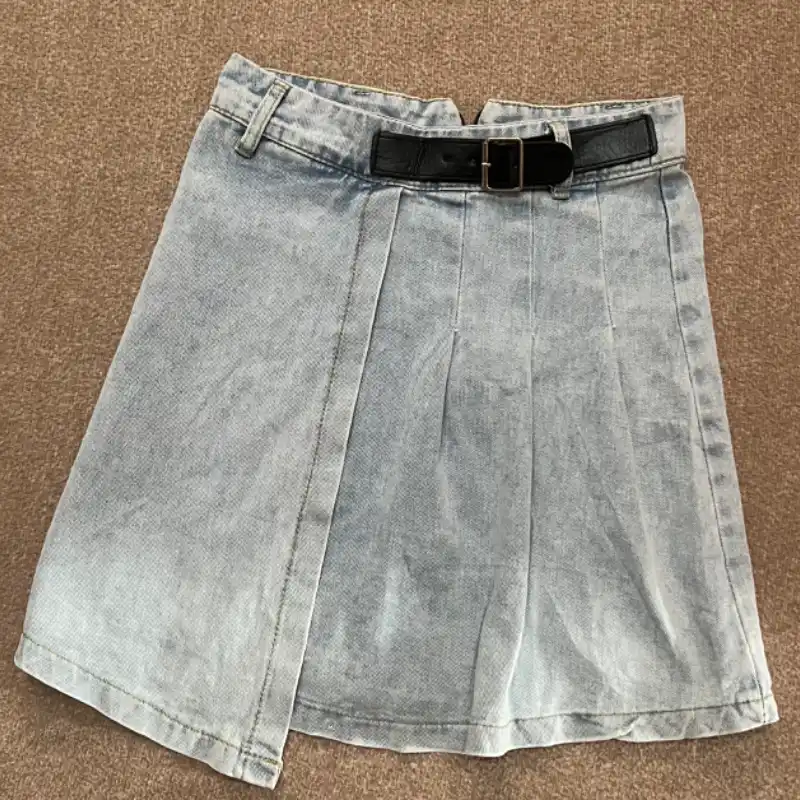 Saya-short denim corta