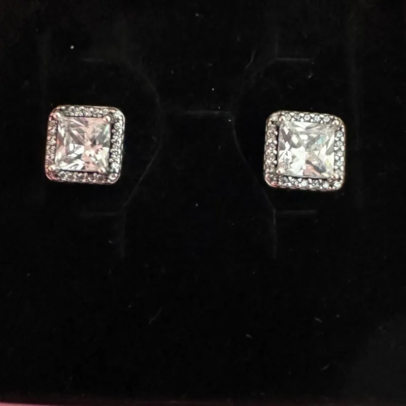 Aretes Pandora