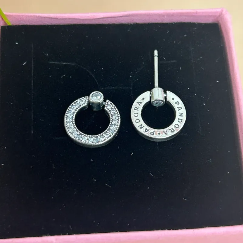 Aretes Pandora