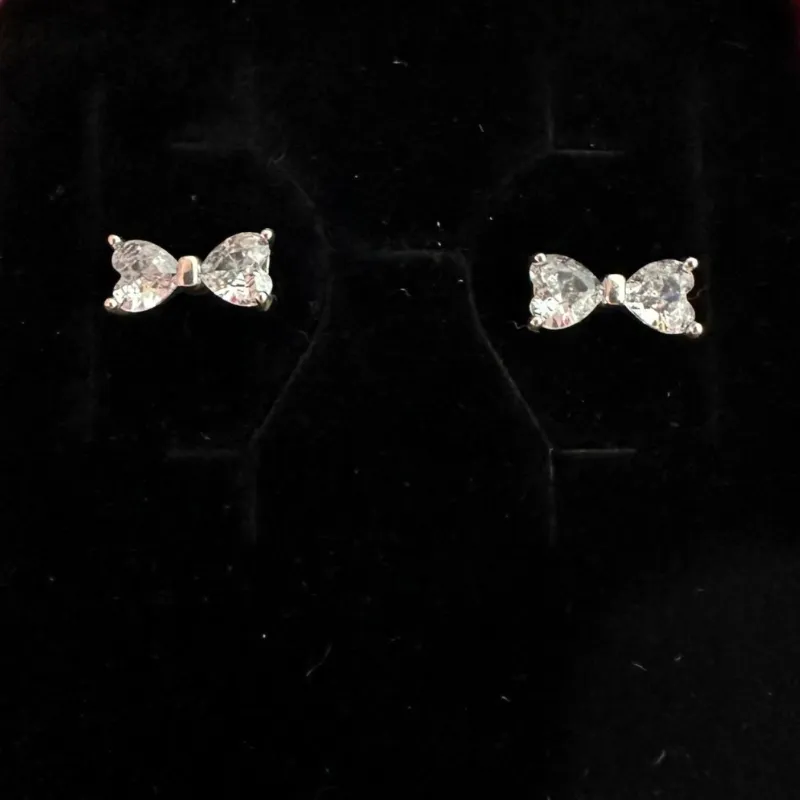 Aretes Pandora