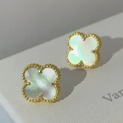 Aretes Van Cleef Madre Perla 
