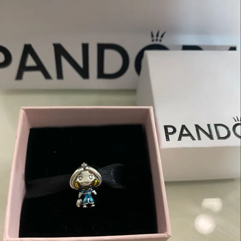 Charm Pandora