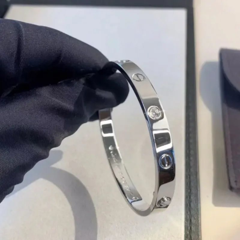Pulsera Cartier Plateada talla 17cm