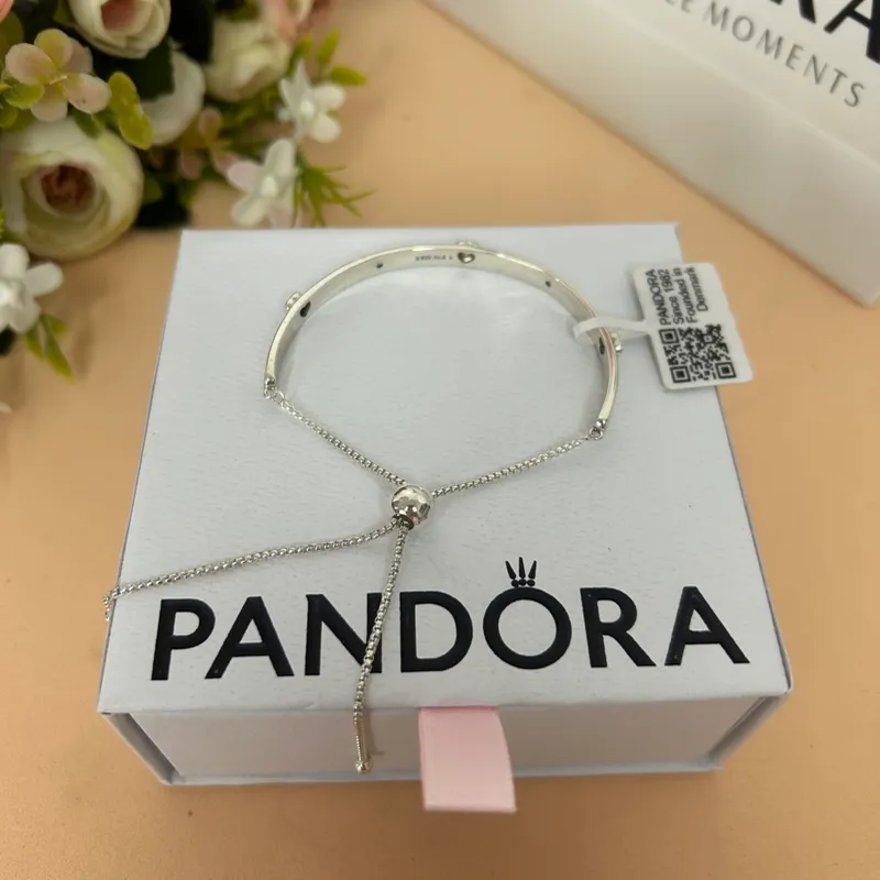 Pulsera Rígida Ajustable