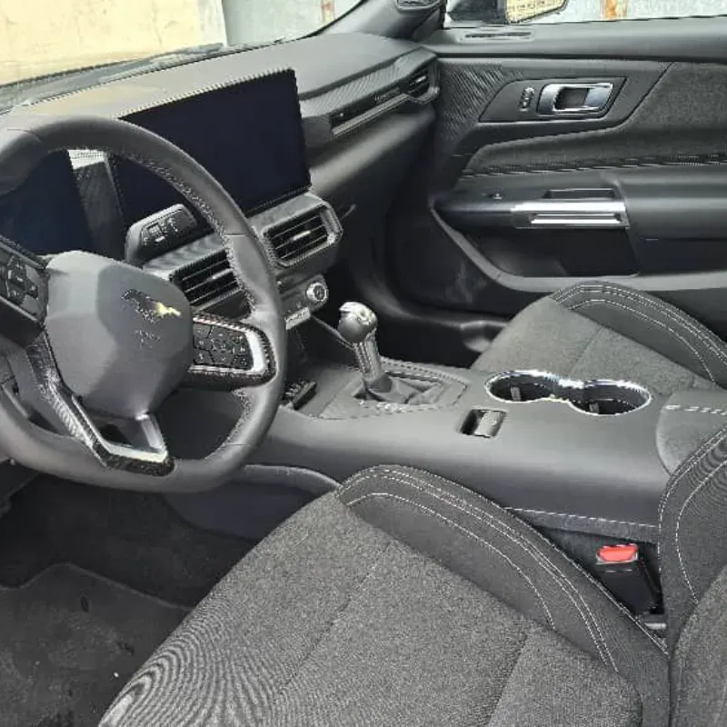 Ford Mustang 2025 ( Fotos reales al privado)