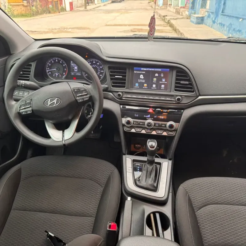 Hyundai Elantra 2020