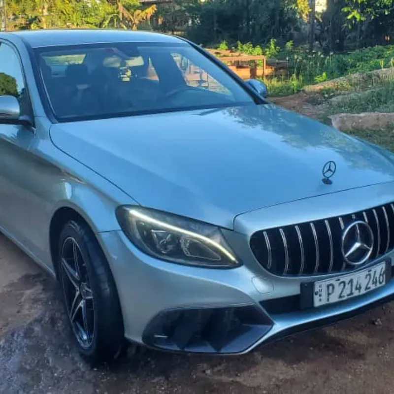 Mercedes Benz C 200 2017 ( La Habana)