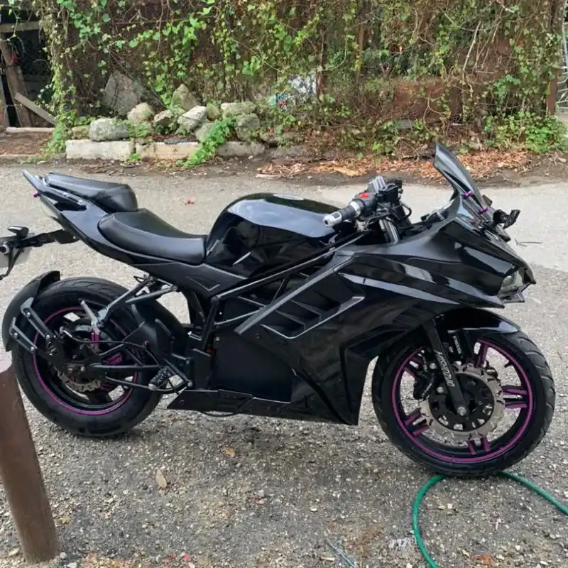 Moto Racing michozuky
