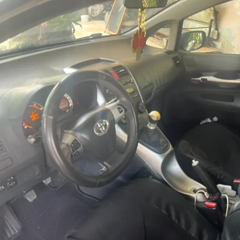 Toyota auris 2011