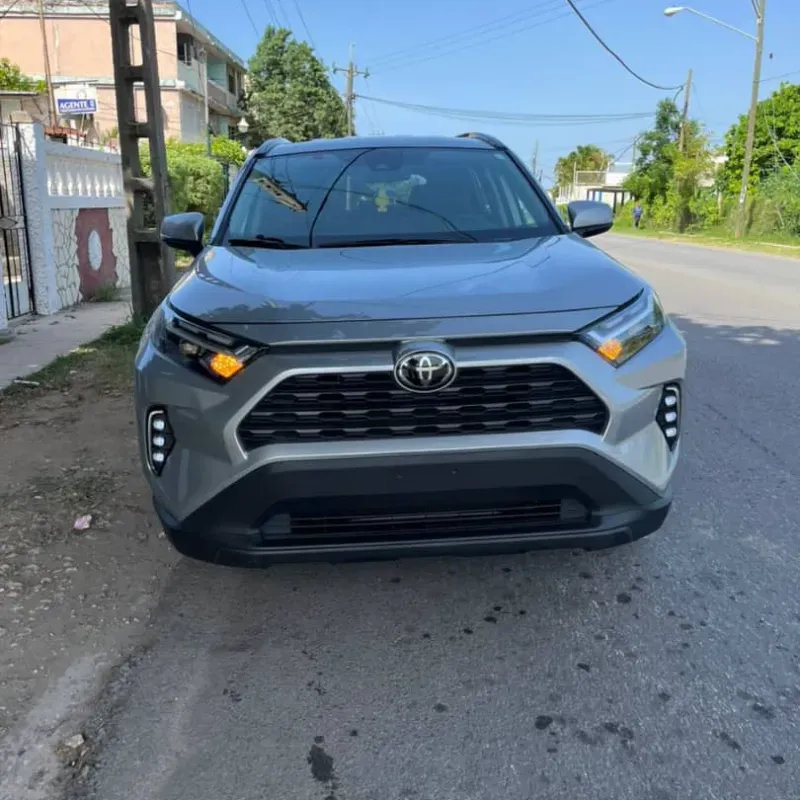 Toyota rav4 2022 XLE
