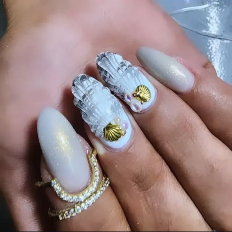 Uñas acrílicas 