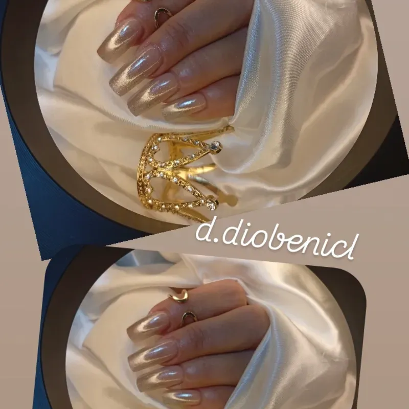 Uñas acrílicas 