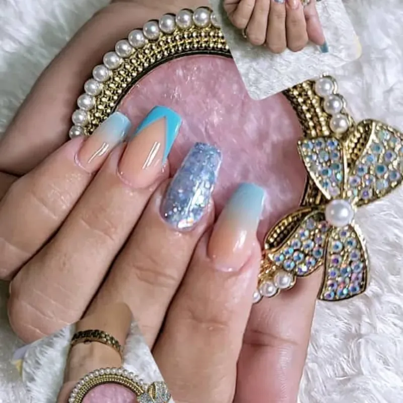 Uñas acrílicas 