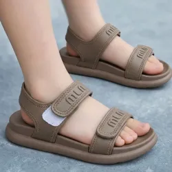 Sandalias prácticas engomadas