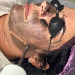 Hollywood peel