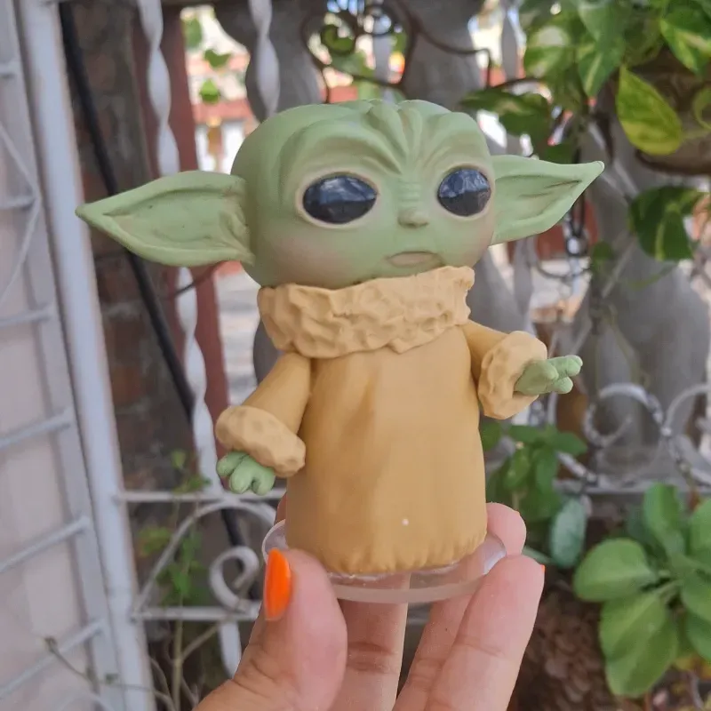Figura de Baby Yoda