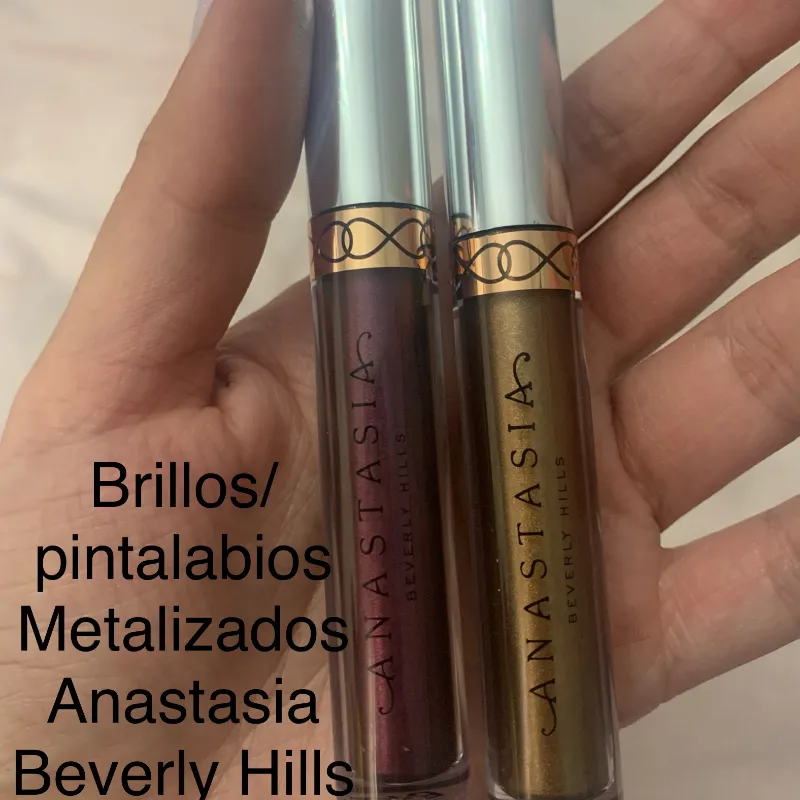 Pintalabios/brillos metalizados 