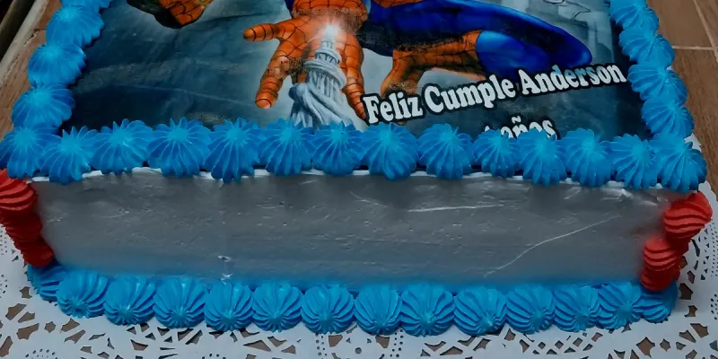 Cake Rectangular de Nata y Papel Comestible