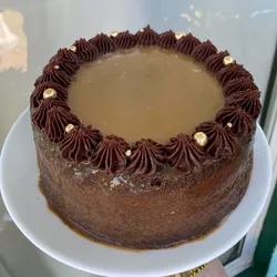 Trufa de chocolate y crema de caramelo salado