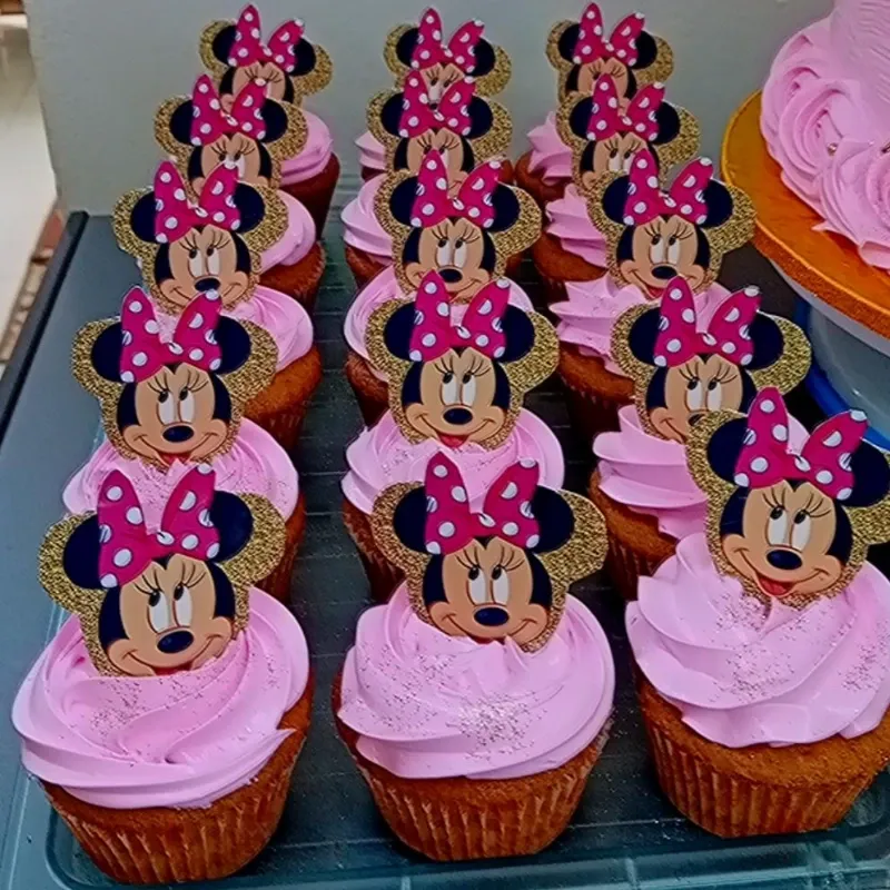 Cupcake decorados con topper o foami 