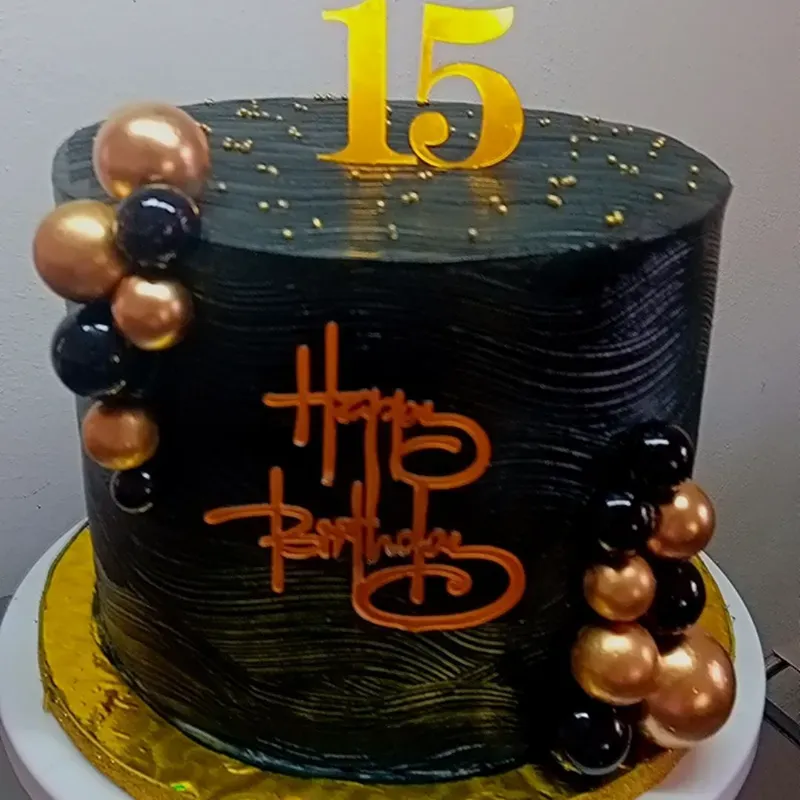 Cake de 20cm 3 rellenos mas decoración