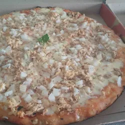 Pizza de atún