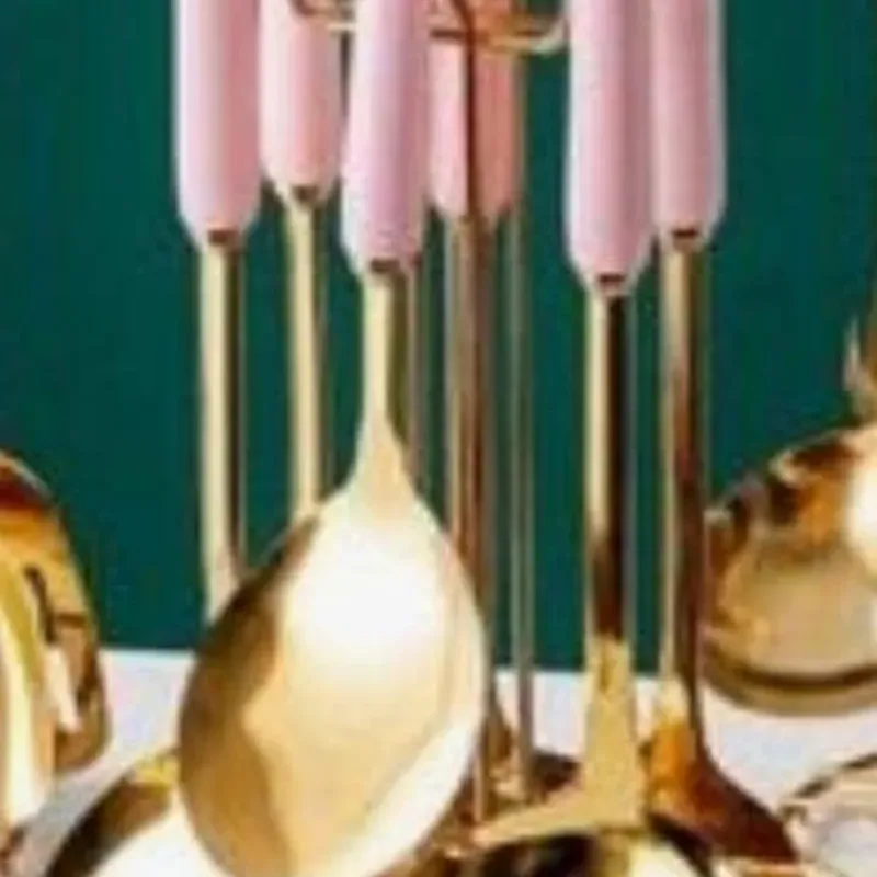 Juegos de cucharones dorados de metal