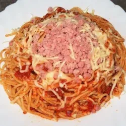 Espaguetis de Jamon y Queso