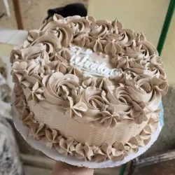 Kake relleno con flan de leche condensada 