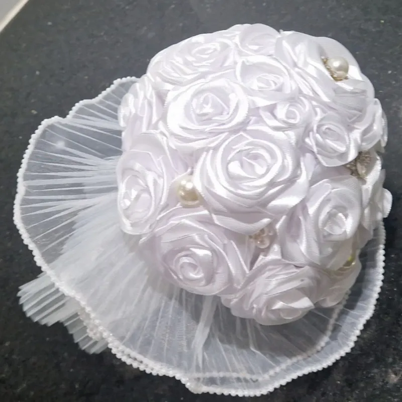 Bouquet Nupcial Perla & Plata – 28 Rosas Blancas
