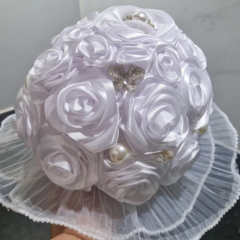 Bouquet Nupcial Perla & Plata – 28 Rosas Blancas