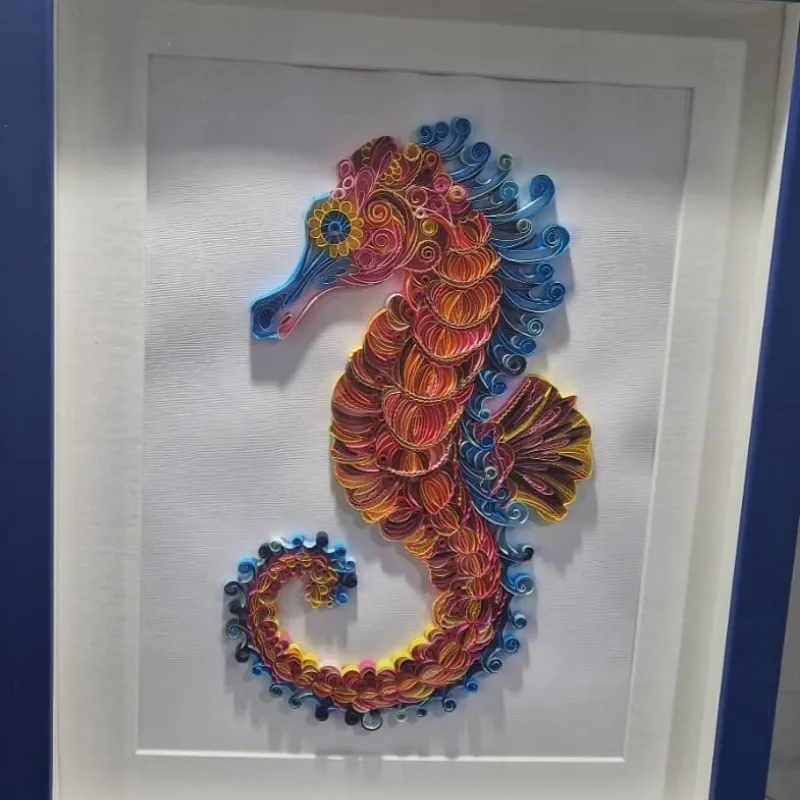 Diseño en Filigrana – Caballito de Mar Multicolor