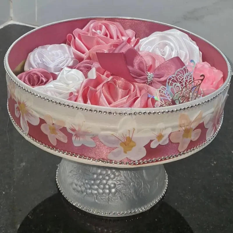 “Florencia: Elegancia eterna sobre cristal”