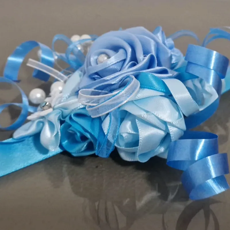 Pulsera “Susurro Azul” – Flores con Perlas y Cintas Finas
