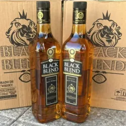 Caja de whisky Black Blend 