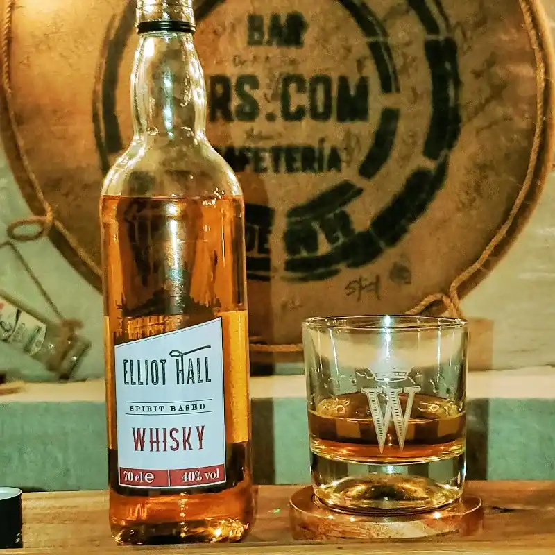 Whiskys Elliot Hall