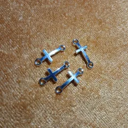 Conector de crucifijo plateado
