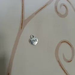 Dije de CORAZÓN LOVE PLATEADO