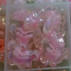 Mariposas rosadas claras