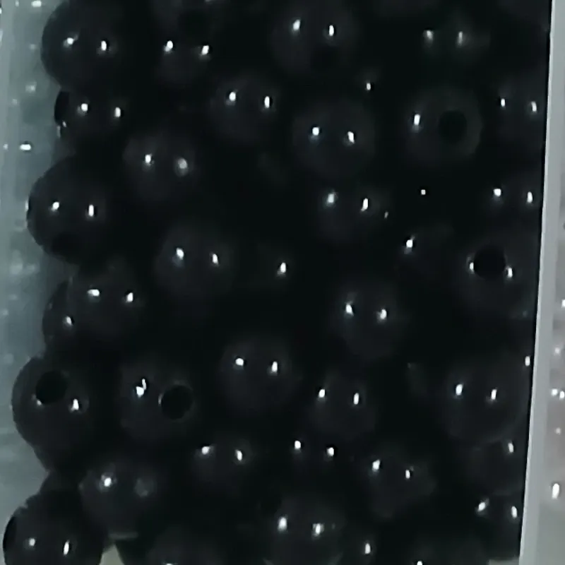 Negro 8mm