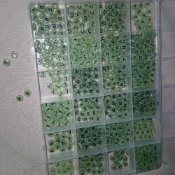 Paquetes de letras surtidas fluorescentes