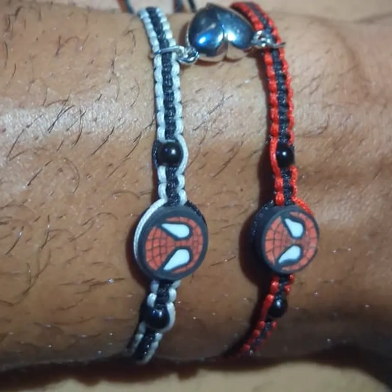 Tejidas con corazón inmanetizado, 2 fimos y perlitas