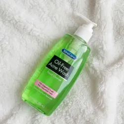 Limpiador facial para el tratamiento del acné 💚