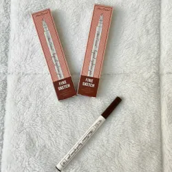 Plumón de cejas efecto microblanding🤎